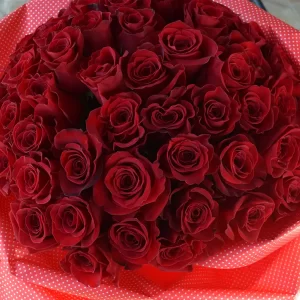 Óriás vörös rózsacsokor
